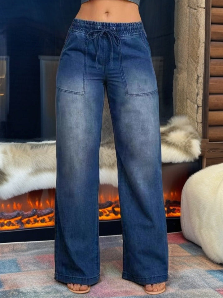 Relaxed Wide-Leg Jeans