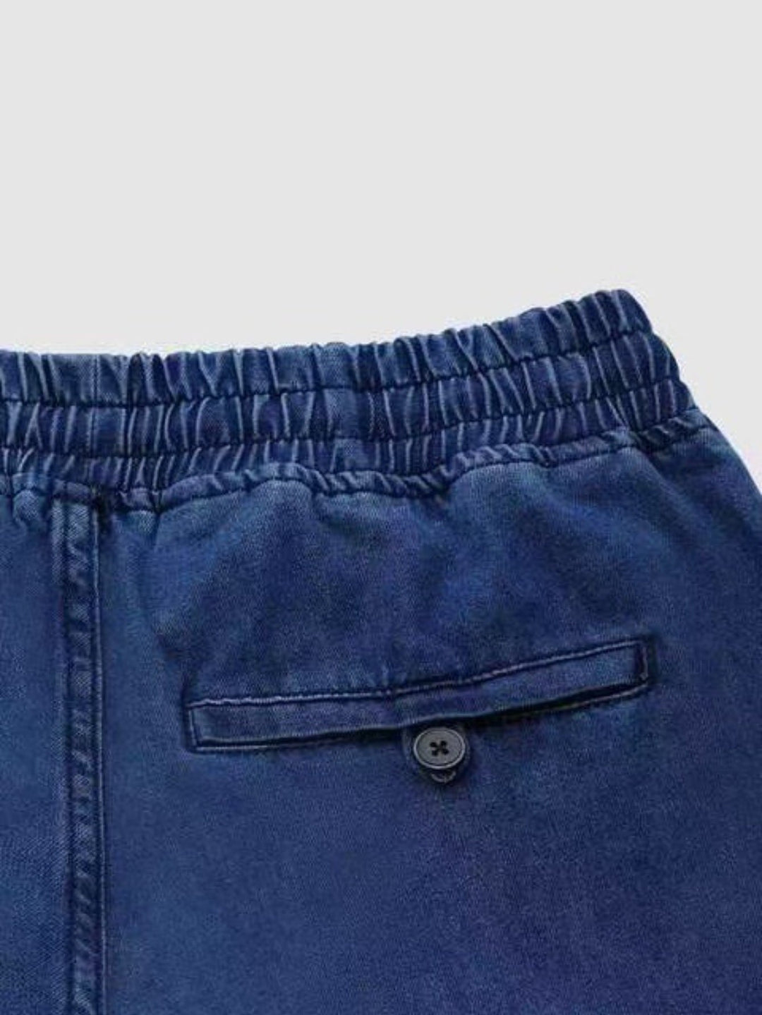 Relaxed Wide-Leg Jeans