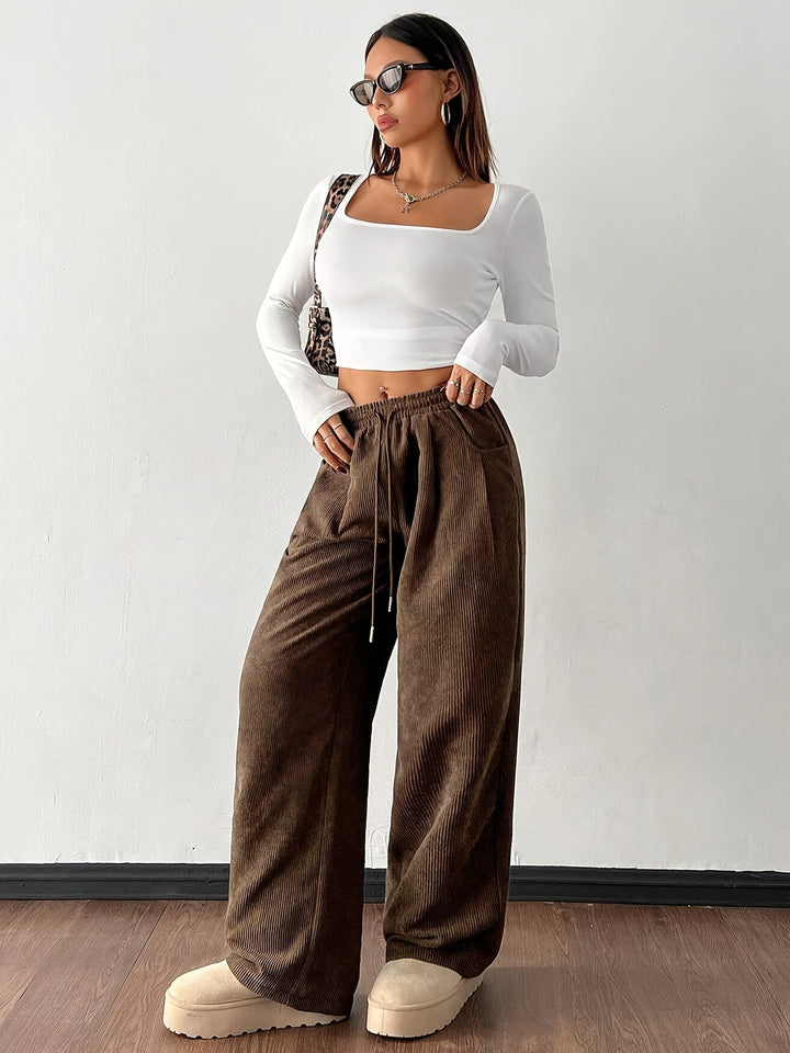 Relaxed Wide-Leg Pants