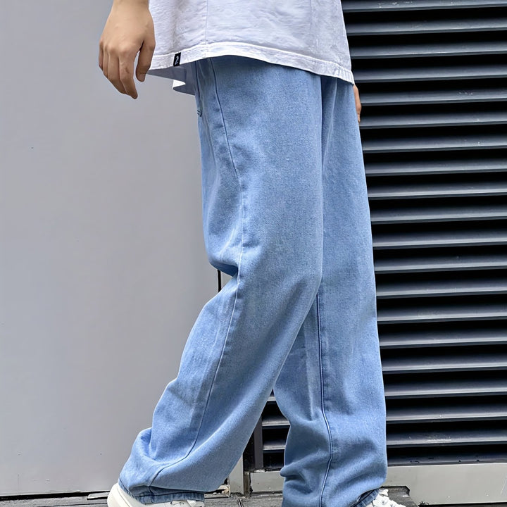 Relaxed Wide-Leg Jeans
