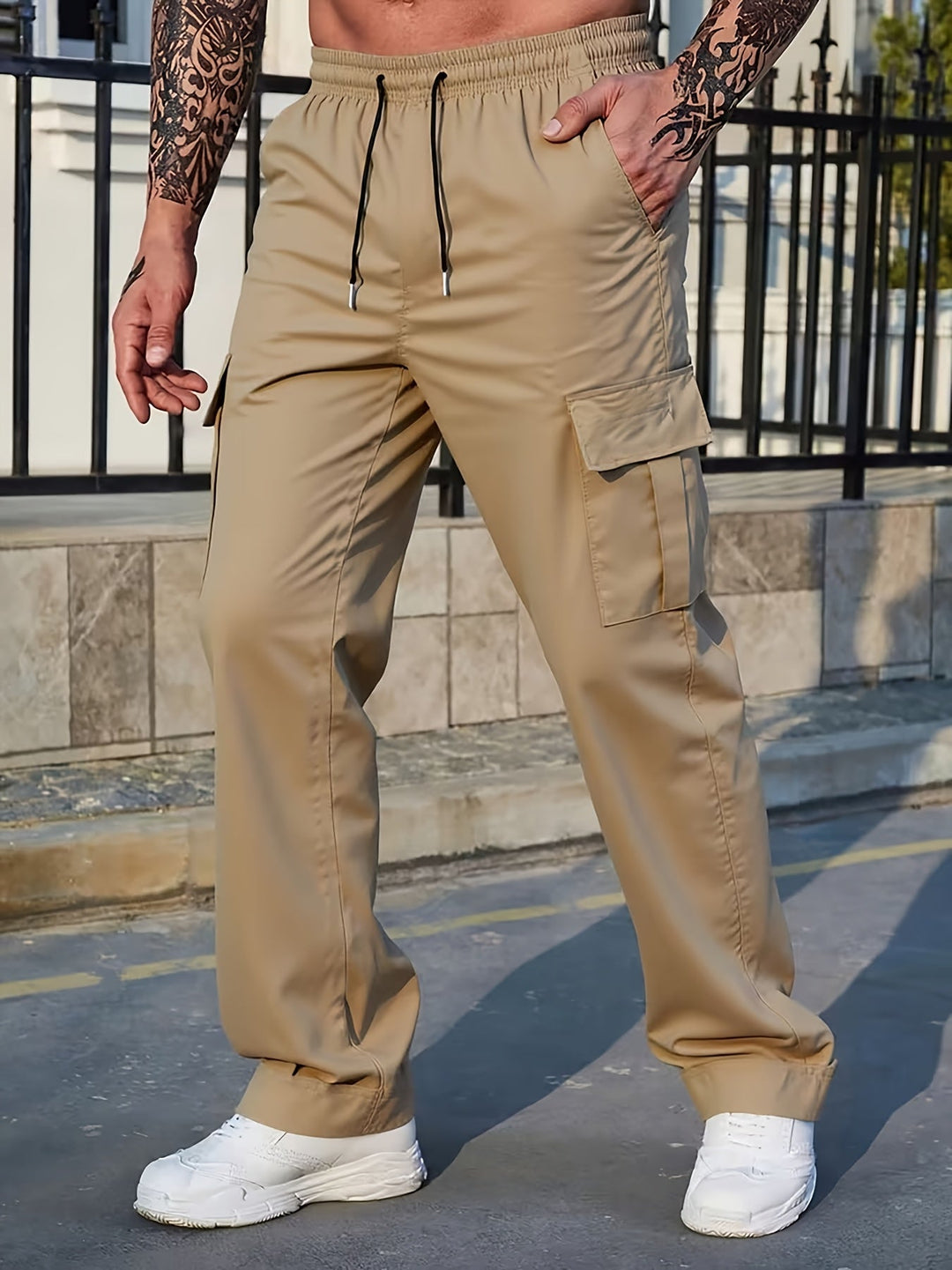 Relaxed Multi-Pocket Cargo Pants