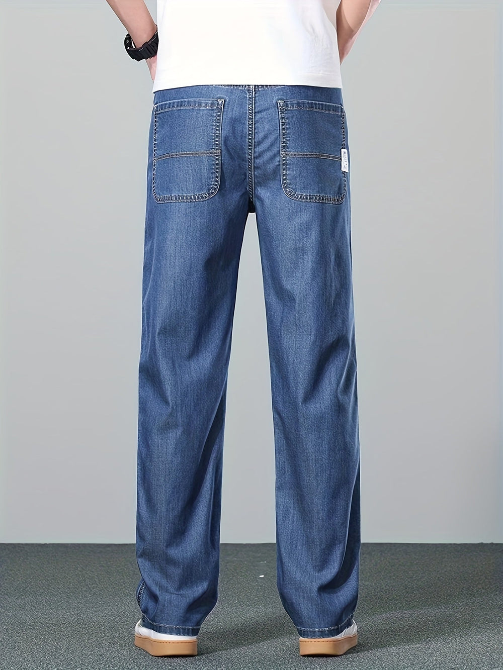 Relaxed Straight-Leg Jeans