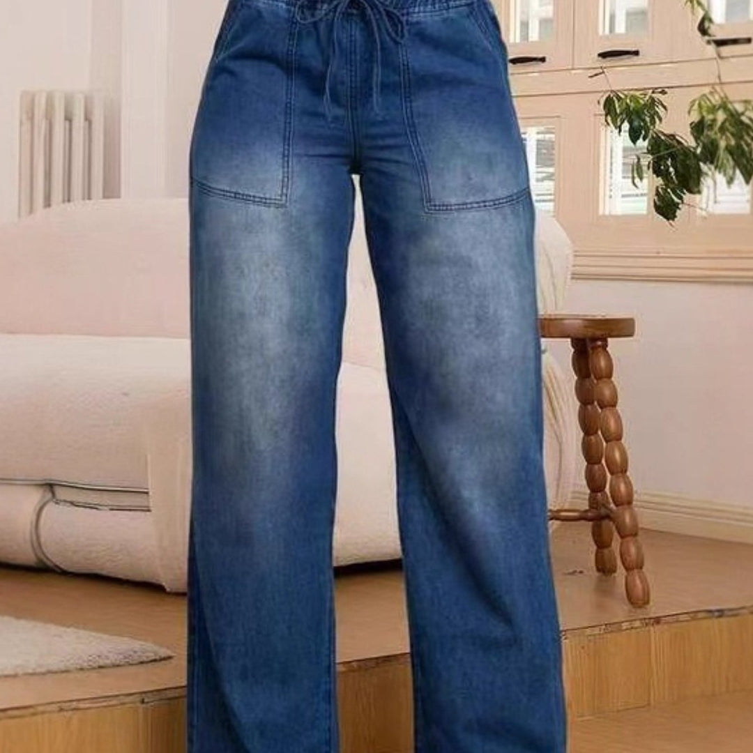 Relaxed Wide-Leg Jeans