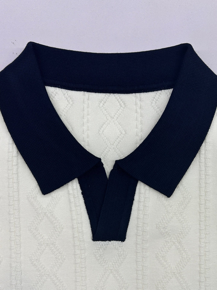 Textured Contrast-Collar Polo Shirt