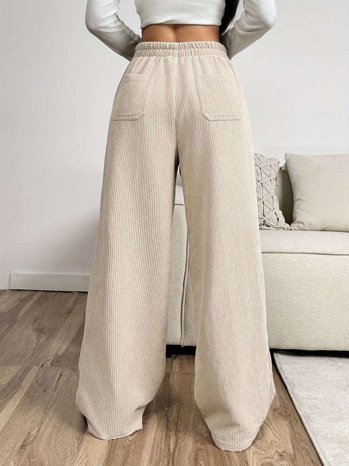 Relaxed Wide-Leg Pants