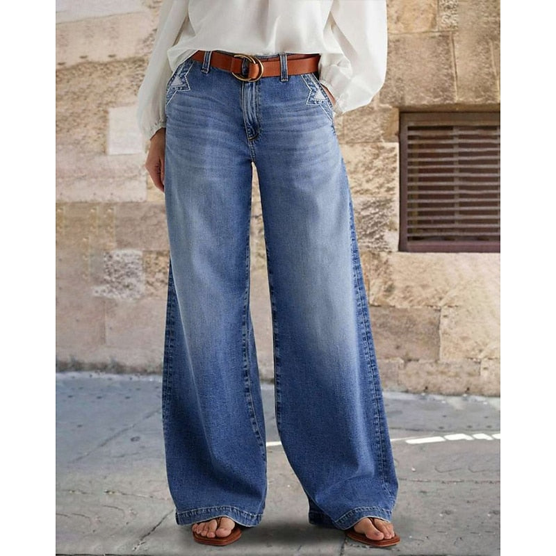 Relaxed Wide-Leg Jeans