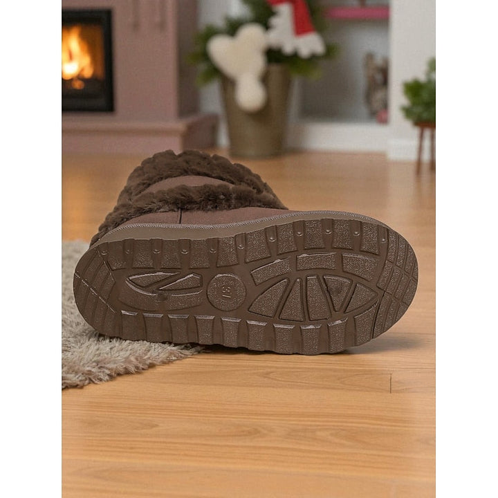 Cozy Fur-Trimmed Snow Boots